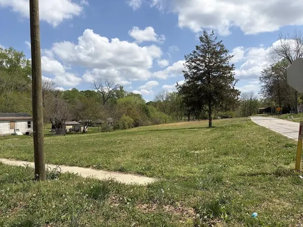 302 E Lime St, Blacksburg, SC 29702