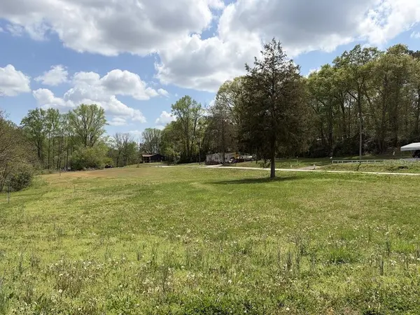 302 E Lime St, Blacksburg, SC 29702