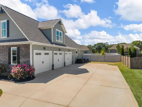 130 MonReve DR, Boiling Springs, SC 29316