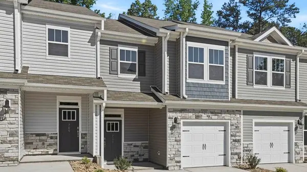 711 Lesbury LN, Spartanburg, SC 29301