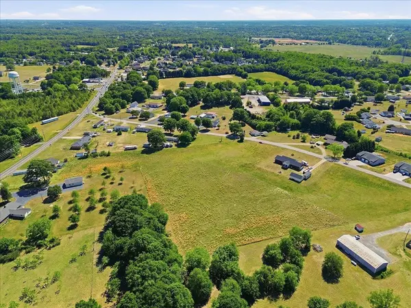 0 Berry RD, Boiling Springs, SC 29316