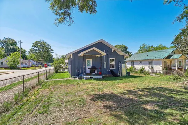 200 Jefferson ST, Clinton, SC 29325