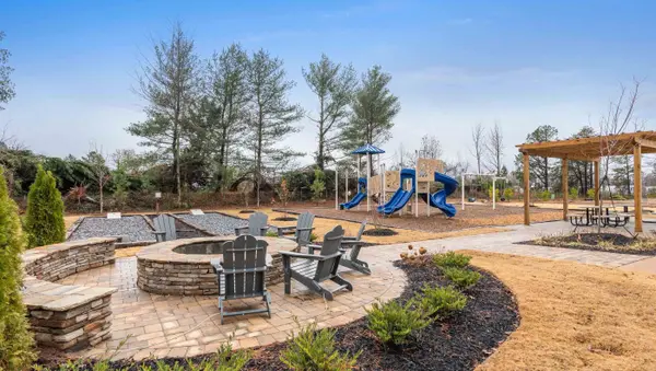 813 Embark CIR, Greer, SC 29651