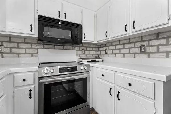 1104 Dunwoody DR, Simpsonville, SC 29681