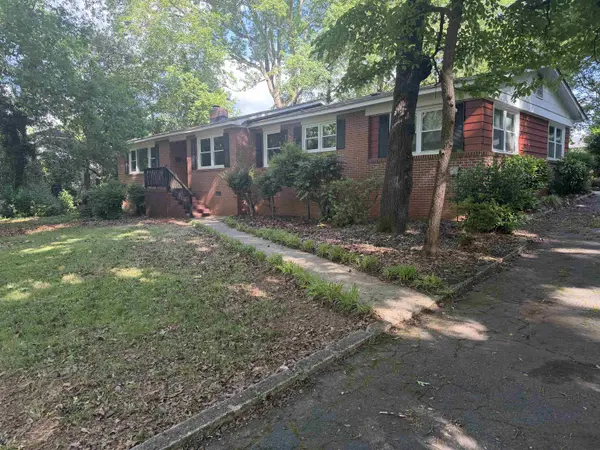 2221 Avondale DR, Spartanburg, SC 29302-5064