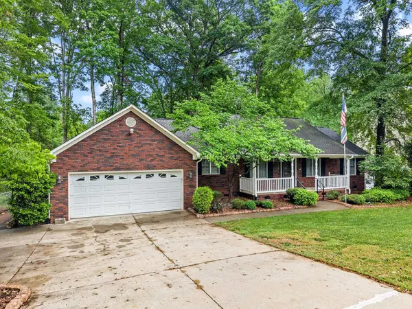 353 Round Ridge RD, Spartanburg, SC 29302