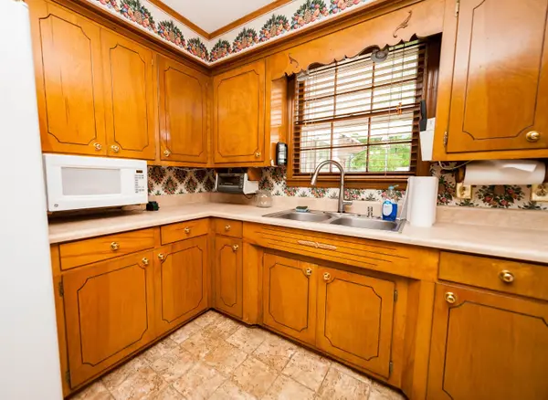 108 Ridgeway RD, Spartanburg, SC 29301