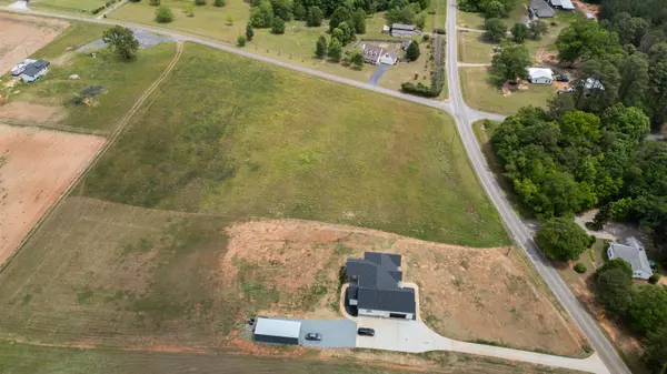 606 McSwain Rd, Chesnee, SC 29323