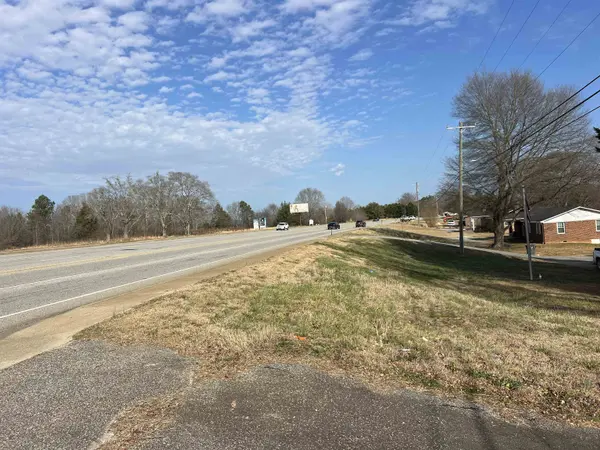 5757 Reidville Rd, Moore, SC 29369