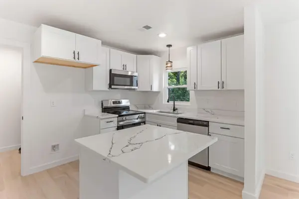 353 St Andrews ST, Spartanburg, SC 29306