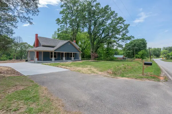 1655 Old Switzer RD, Moore, SC 29369