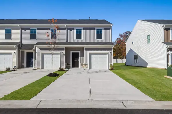 181 Randwick LN, Greer, SC 29651