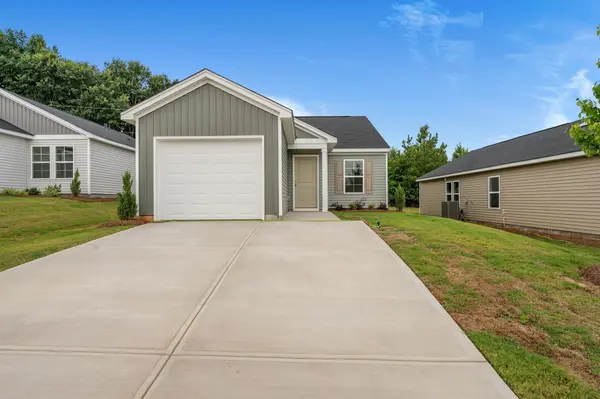 155 Cloverfield LN, Spartanburg, SC 29303