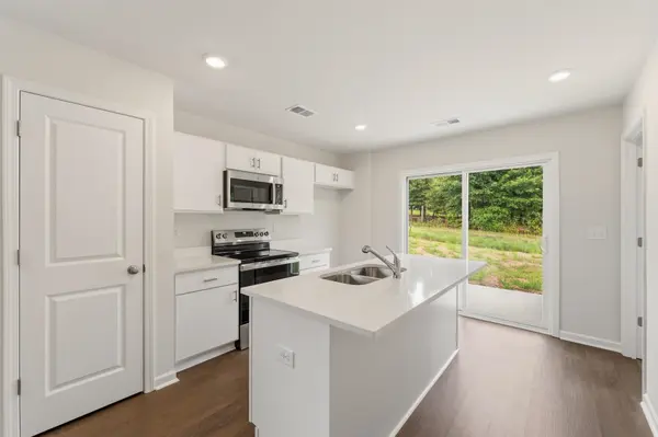 155 Cloverfield LN, Spartanburg, SC 29303