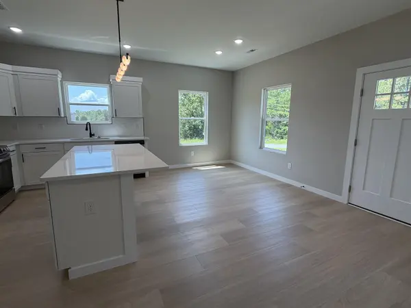326 Minkum Rd, Gaffney, SC 29340