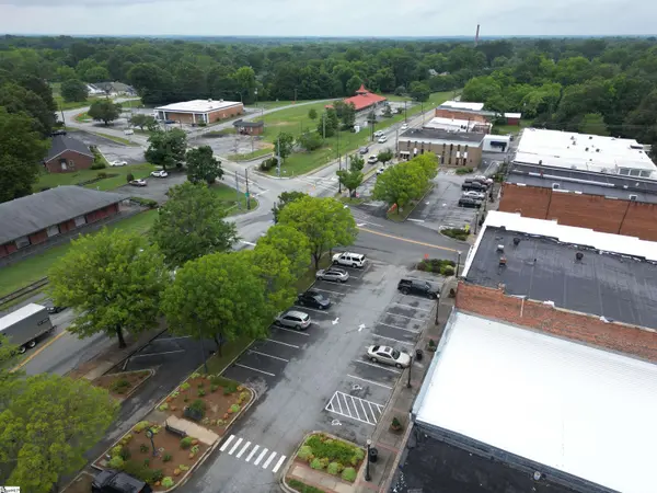 222 City Square, Belton, SC 29627