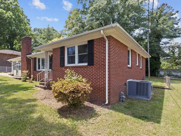 1102 Elmore ST, Gaffney, SC 29340