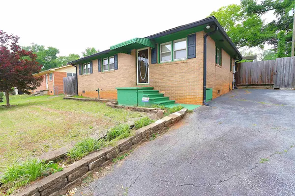 127 Norris CT, Spartanburg, SC 29306