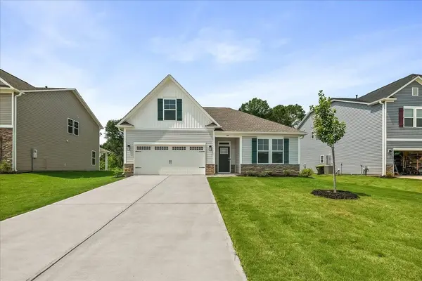 184 Hunter Ridge DR, Boiling Springs, SC 29316