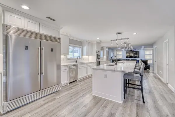 825 N Franklin Rd, Greenville, SC 29617