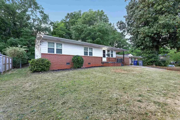 220 Woodview Ave, Spartanburg, SC 29306