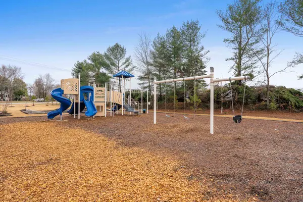 820 Embark CIR, Greer, SC 29651