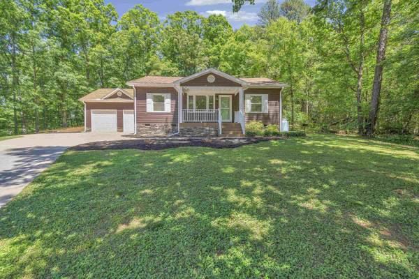 2561 Whitestone RD, Spartanburg, SC 29302