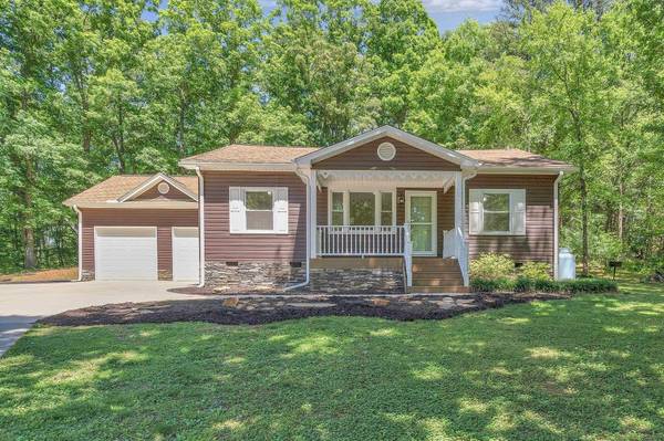 2561 Whitestone RD, Spartanburg, SC 29302