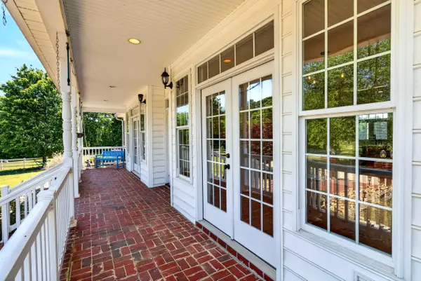 278 Holden Dr, Inman, SC 29349