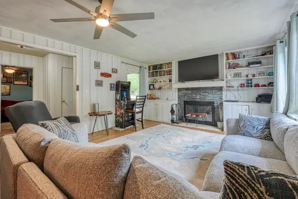 1504 E Rutherford ST, Landrum, SC 29356
