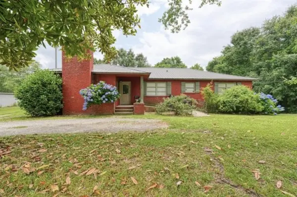 1504 E Rutherford ST, Landrum, SC 29356-1416
