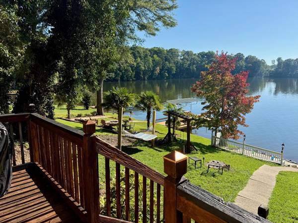 151 Wendy LN, Inman, SC 29349