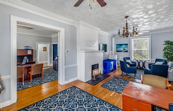 858 E Main ST, Spartanburg, SC 29302-2000