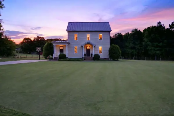 811 Mt Lebanon Church RD, Greer, SC 29651
