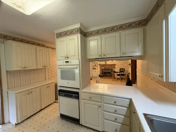 3855 Maid Marion LN, Spartanburg, SC 29302
