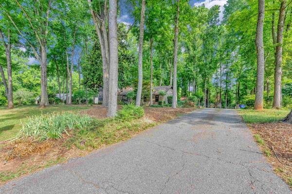 512 Brian DR, Spartanburg, SC 29307