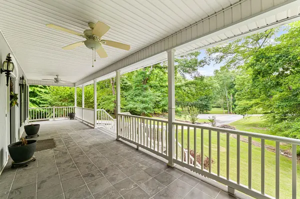 1 Parkview CT, Laurens, SC 29360