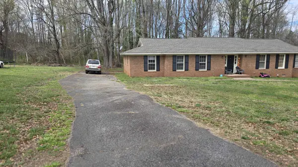 33 Nesbitt DR, Inman, SC 29349