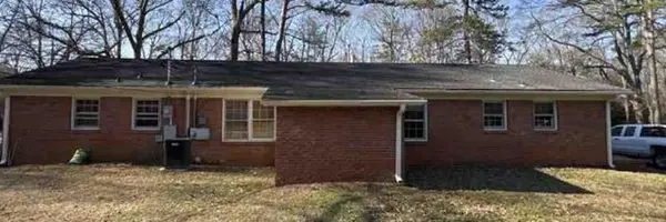 2056 Pineview DR, Spartanburg, SC 29307-3805