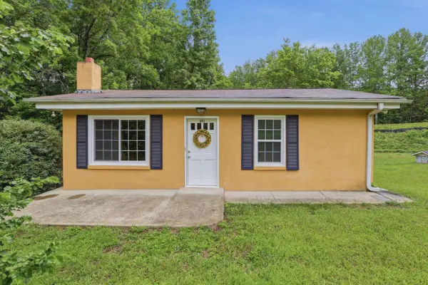 231 Ford LN, Landrum, SC 29356