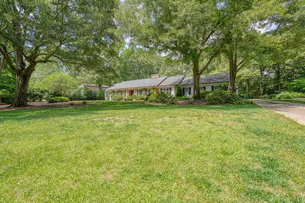301 Dunbarton CT, Spartanburg, SC 29307