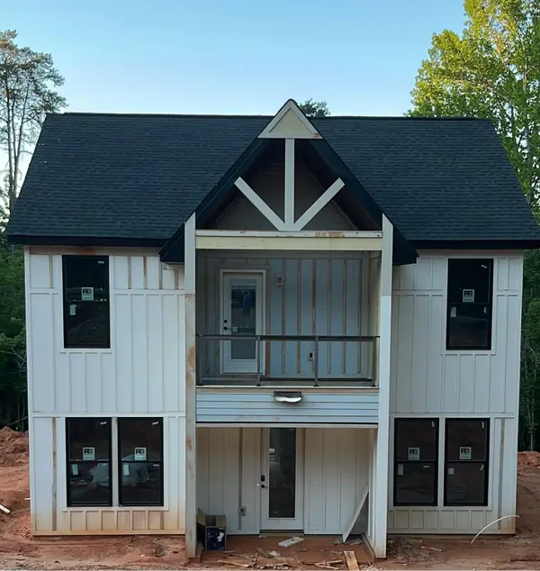 142 Boxwood LN, Easley, SC 29640