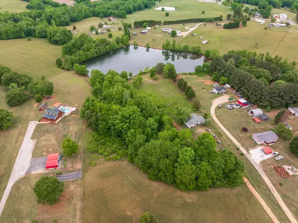901 Iron Bridge RD, Cowpens, SC 29330