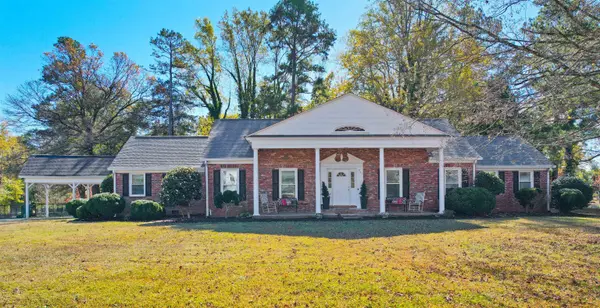 201 Crestview Dr, Gaffney, SC 29340