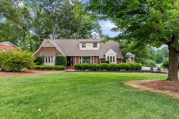 300 Lake Forest Dr, Spartanburg, SC 29302