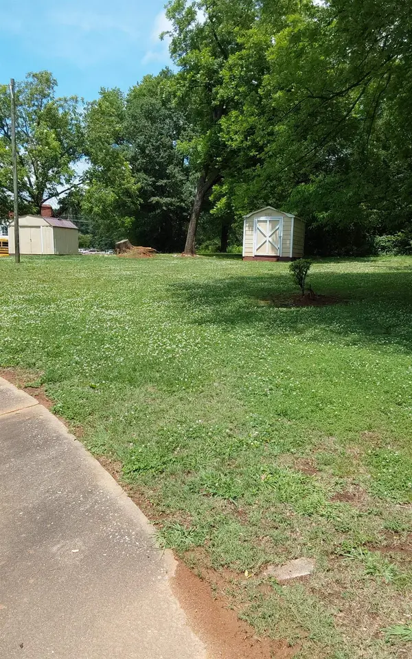 216 W Claremont ST, Gaffney, SC 29341