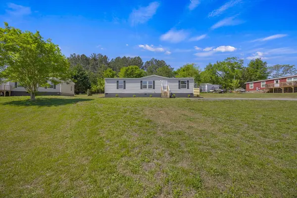 375 Griggs RD, Six Mile, SC 29682