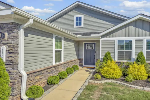 1104 Elowen RD, Spartanburg, SC 29306