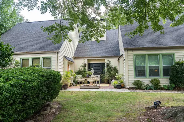221 Saratoga DR, Greer, SC 29650