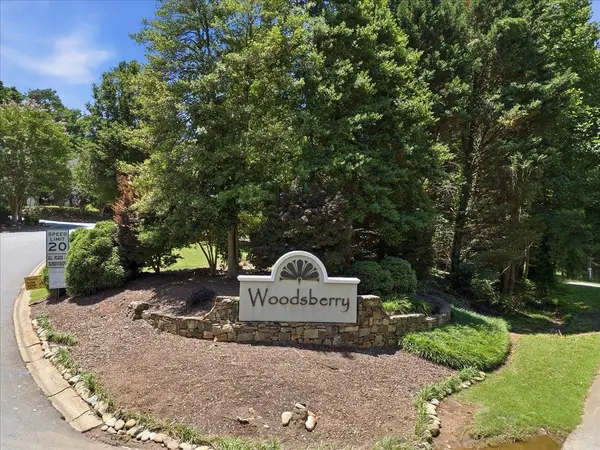 615 Chadwyck DR, Duncan, SC 29334